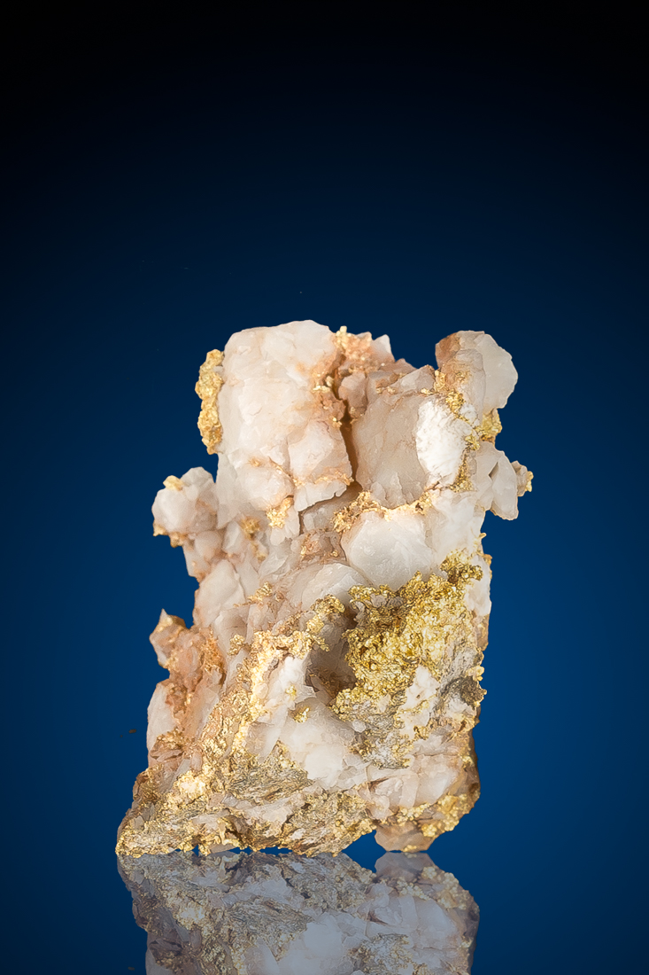 (image for) Chunky Gold Veins in Quartz - California